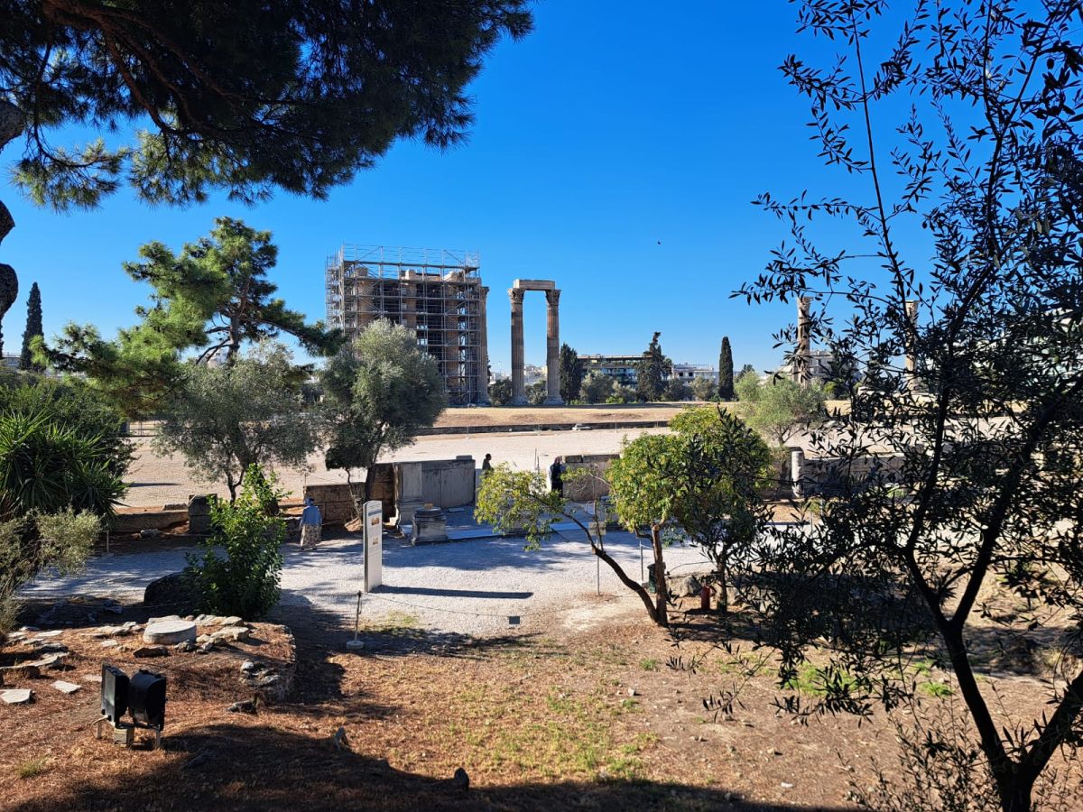 Ausflugsfoto - in Athen (Piräus) - Griechenland - Mittelmeer - Kreuzfahrt mit Mein Schiff 5 - 2025 - Bild 3