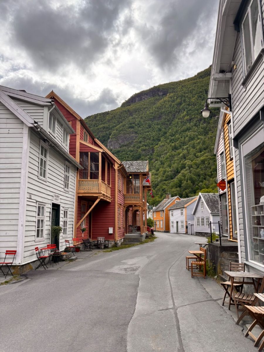 Ausflugsfoto - in Flåm - Norwegen - Nordeuropa - Kreuzfahrt mit MSC Euribia - 2025 - Bild 8