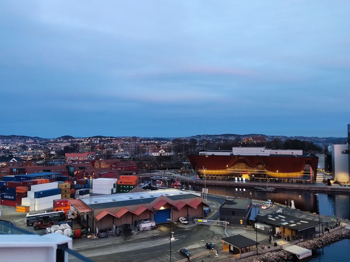 Ausflugsfoto - in Kristiansand - Norwegen - Nordeuropa - Kreuzfahrt mit AIDAprima - 2025 - Bild 3