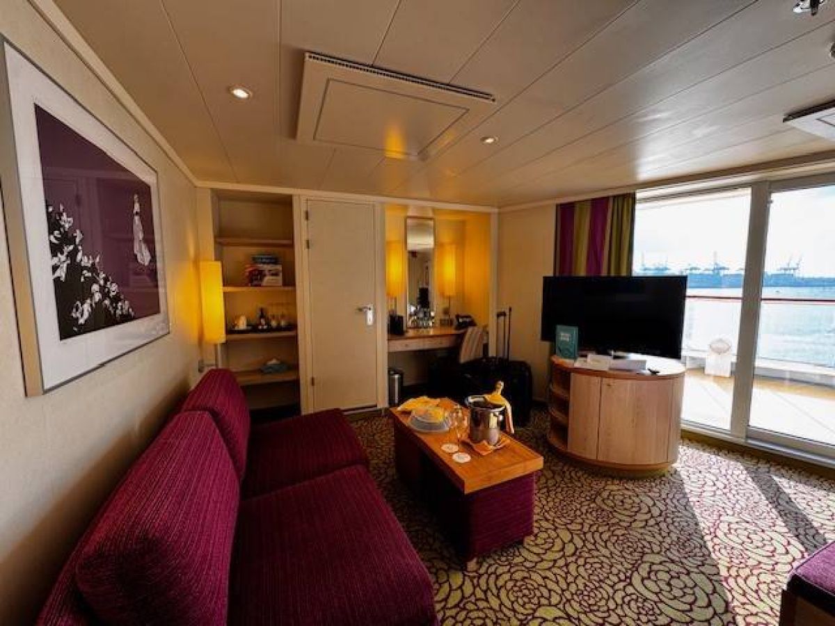 Kabinenfoto - auf AIDAmar - Suite - Nummer 8176 - Kreuzfahrt Nordeuropa - 2026 - Bild 2