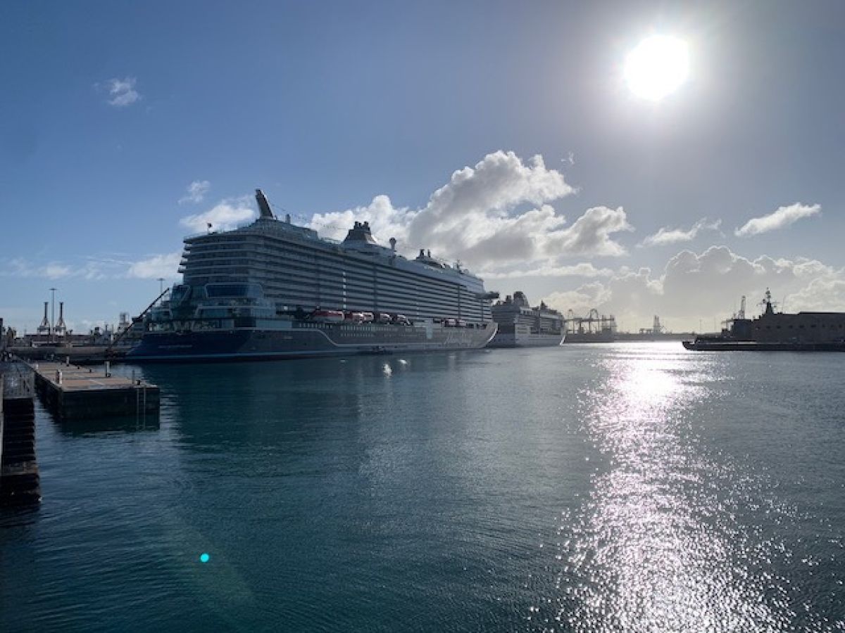 Kabinenfoto - auf Mein Schiff Relax - Balkonkabine - Nummer 10090 - Kreuzfahrt Kanaren - 2025